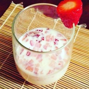 Iogurte de Morango caseiro sem açúcar
