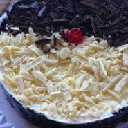 Receita de Torta de chocolate branco e preto