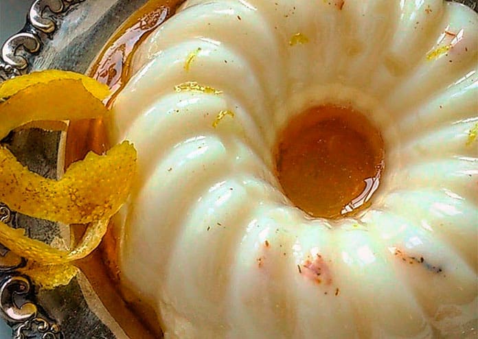 Imagem Panna cotta com calda de limão siciliano