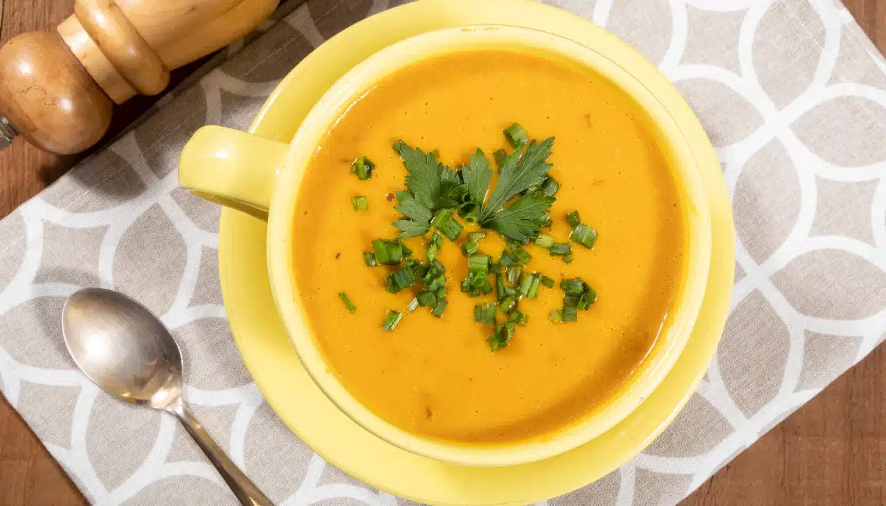 Abraço Cremoso: Caldo de Abóbora que Virou Febre no Pinterest no Receitas Agora